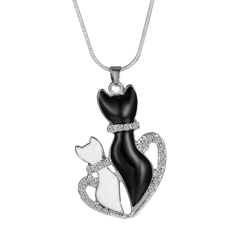 Heart Shape Pendant Necklace for Lover Couple Black White Cat - meowoholics